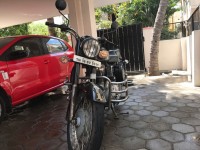 Black Royal Enfield Bullet Standard 350