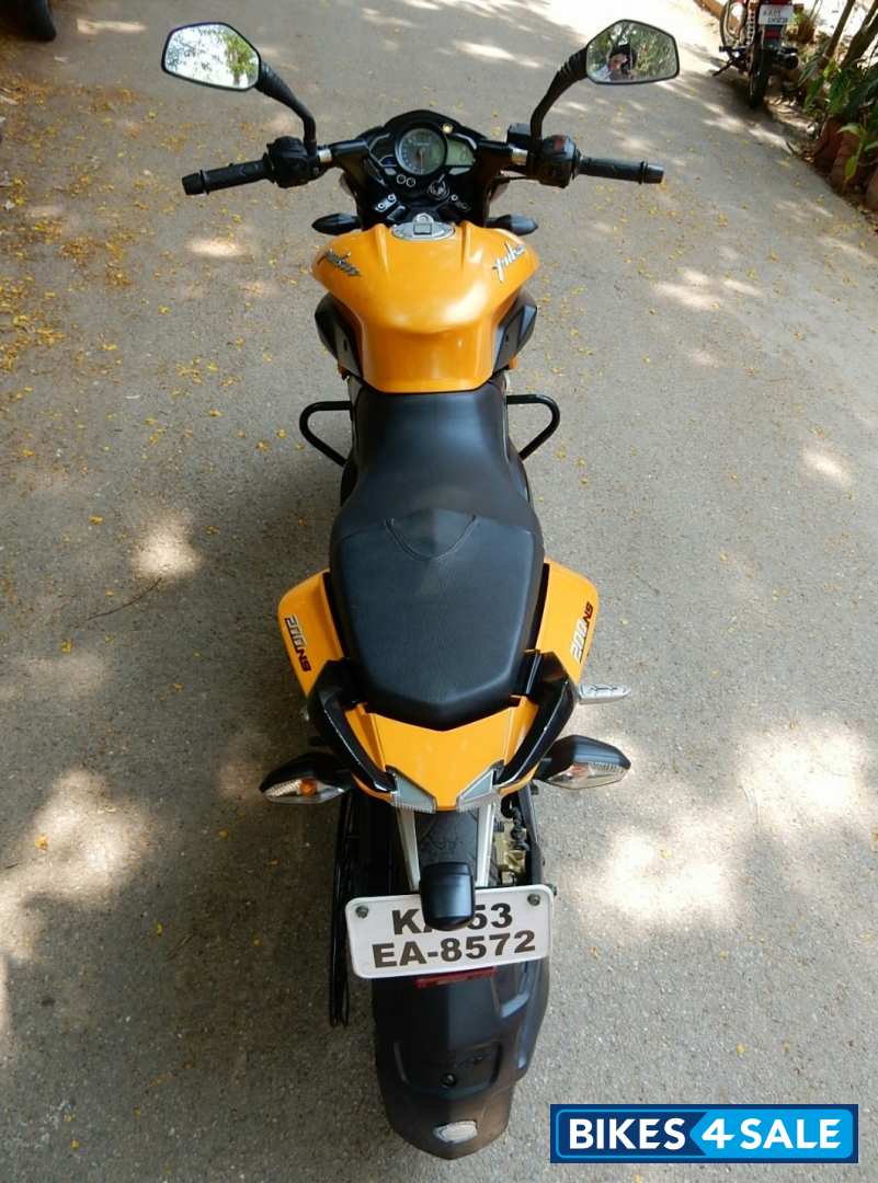 Yellow Bajaj Pulsar 200 NS Yellow Bajaj Pulsar 200 NS