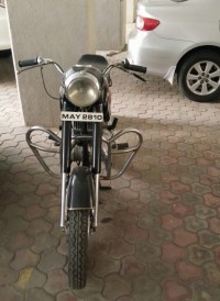 Black Ideal Jawa Yezdi Classic