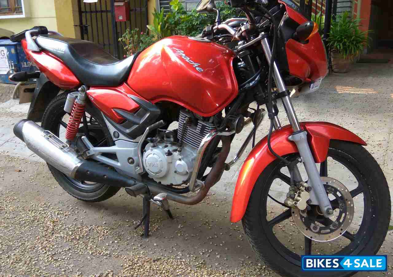 Red TVS Apache 150