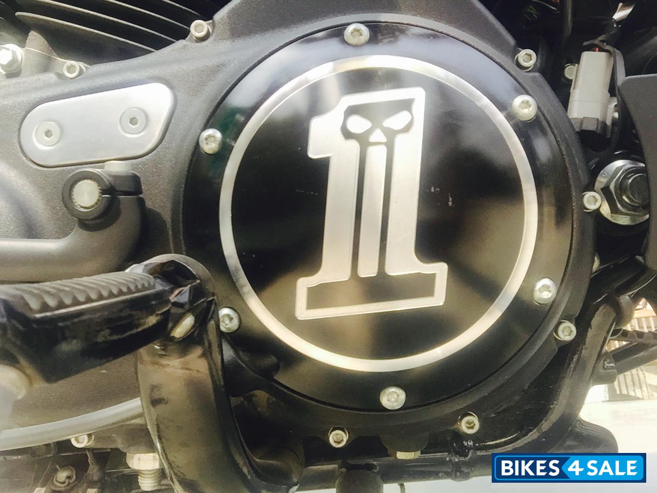 Mat Black Harley Davidson Iron 883