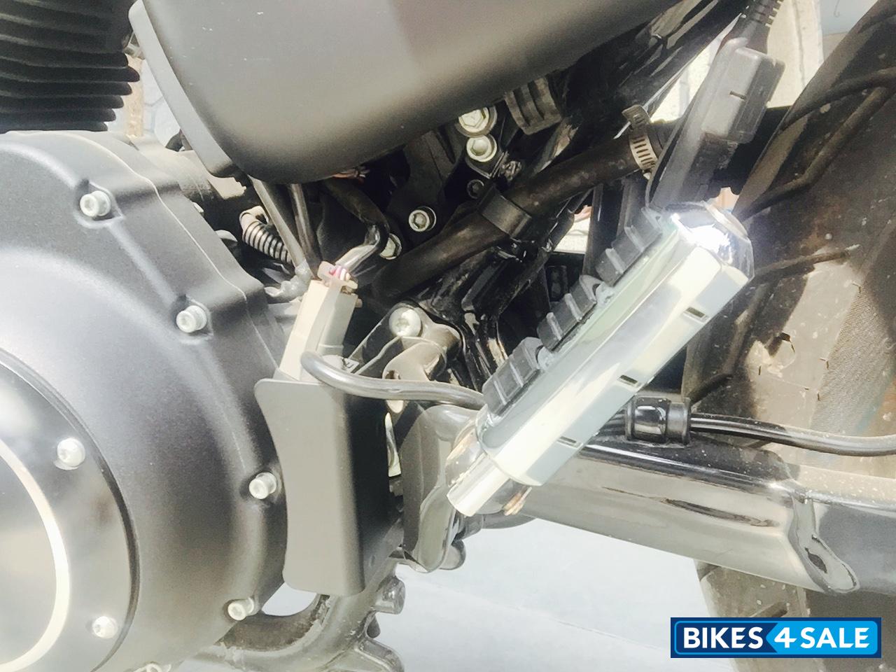 Mat Black Harley Davidson Iron 883