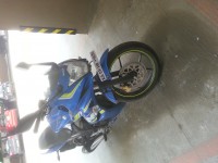 Blue Suzuki Gixxer SF