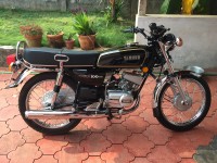Black Yamaha RX 100