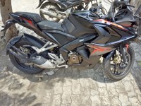 Demon Black Bajaj Pulsar RS 200