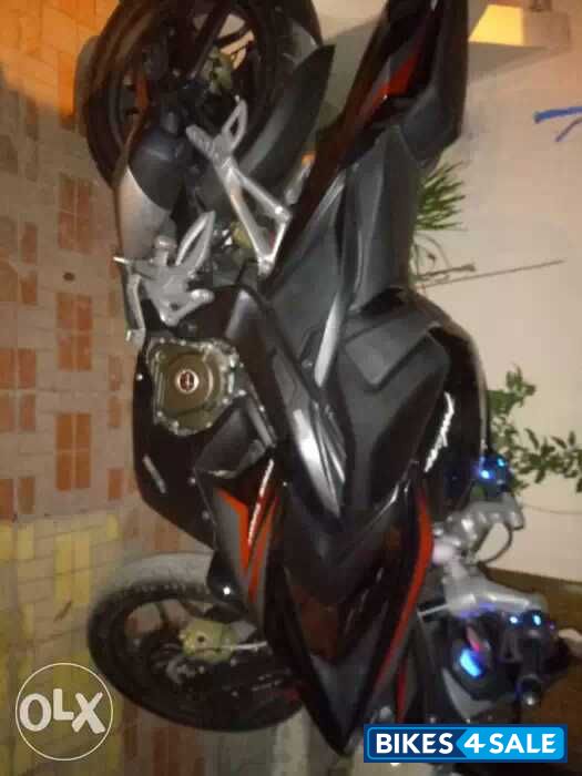 Demon Black Bajaj Pulsar RS 200