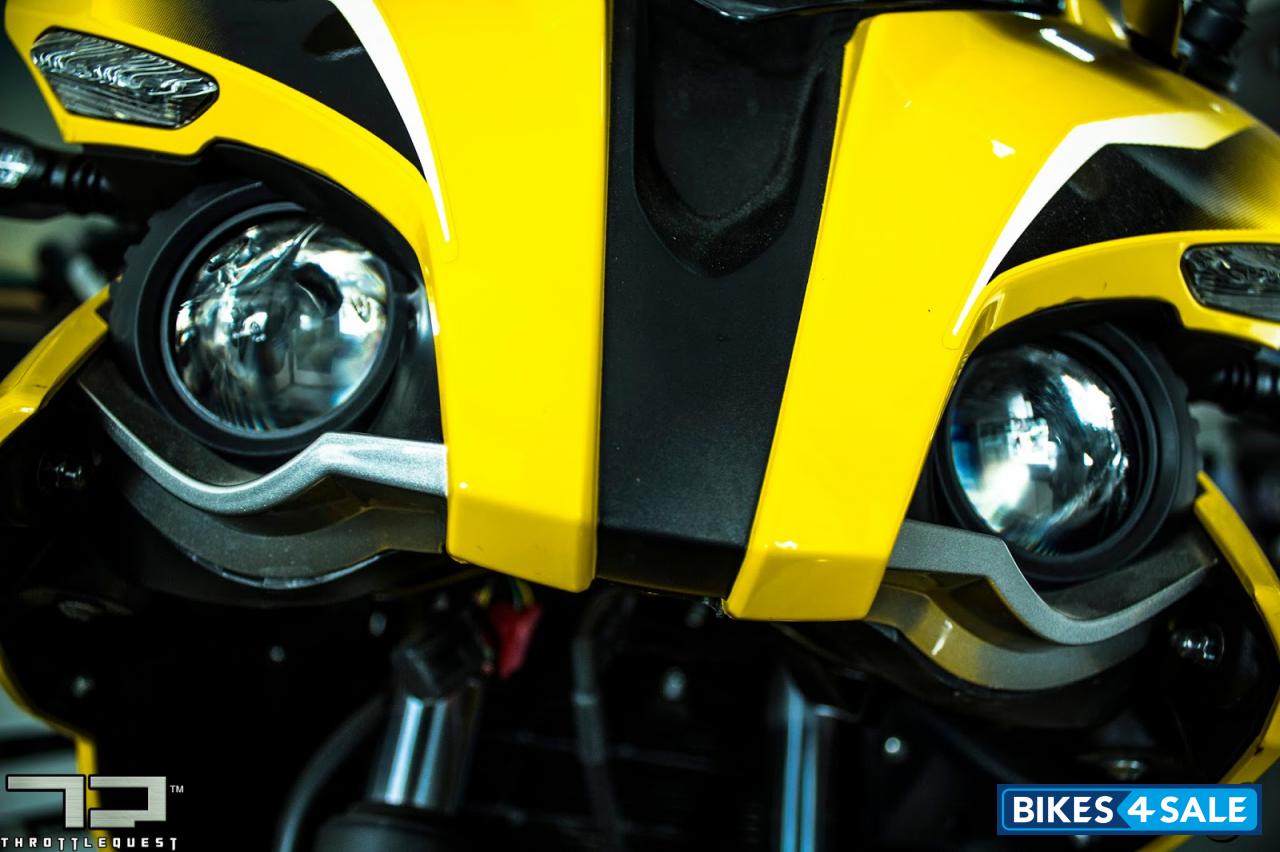 Yellow Bajaj Pulsar RS 200