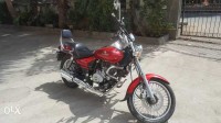Red Bajaj Avenger 220 DTS-i