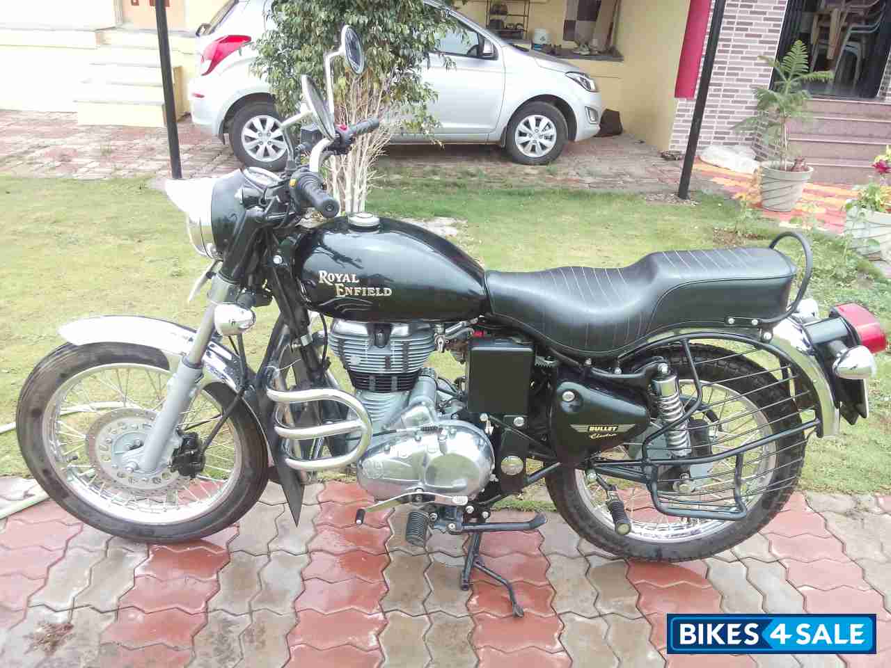 Dark Green Mix With Black Royal Enfield Bullet Electra Twinspark