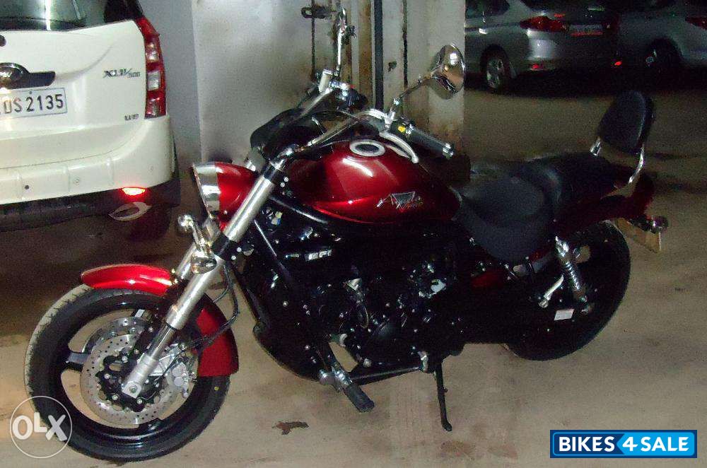 Red Hyosung GV650 Aquila Pro Red Hyosung GV650 Aquila Pro
