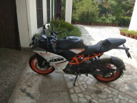 K White KTM RC 390