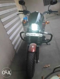 Red Harley Davidson Street 750