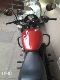 Red Harley Davidson Street 750
