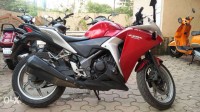 Red Honda CBR 250R