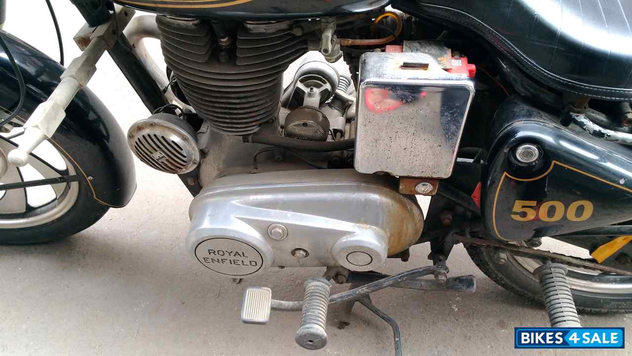 Black Royal Enfield Bullet Standard 350 Black Royal Enfield Bullet Standard 350