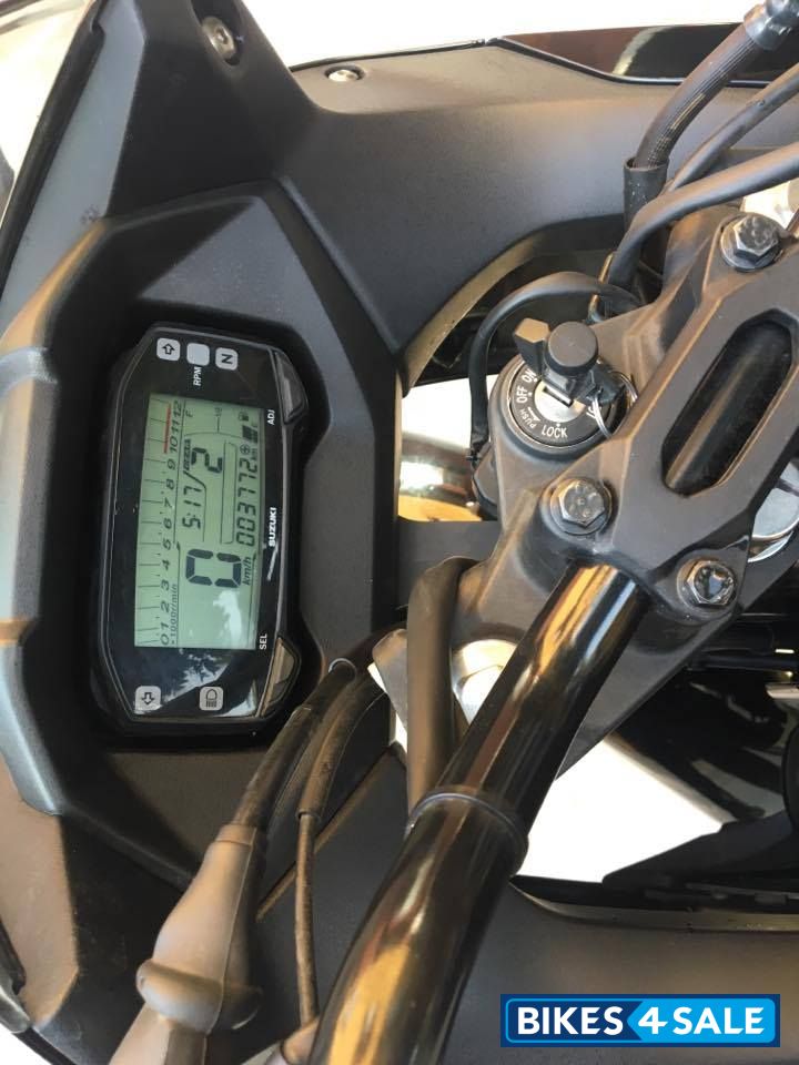 Black Suzuki Gixxer SF Black Suzuki Gixxer SF