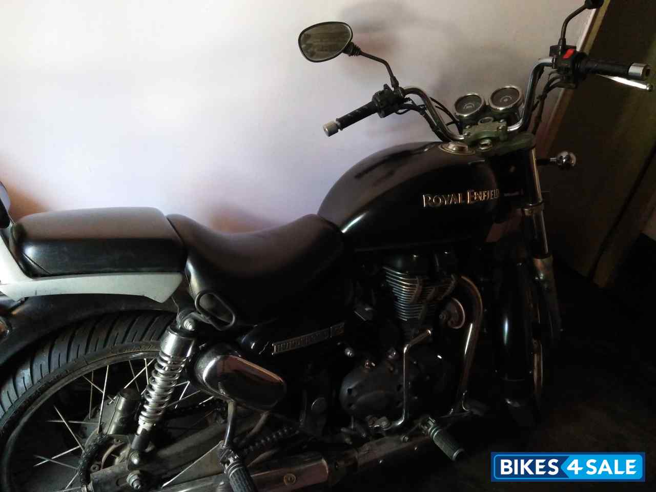 Black Royal Enfield Thunderbird 500