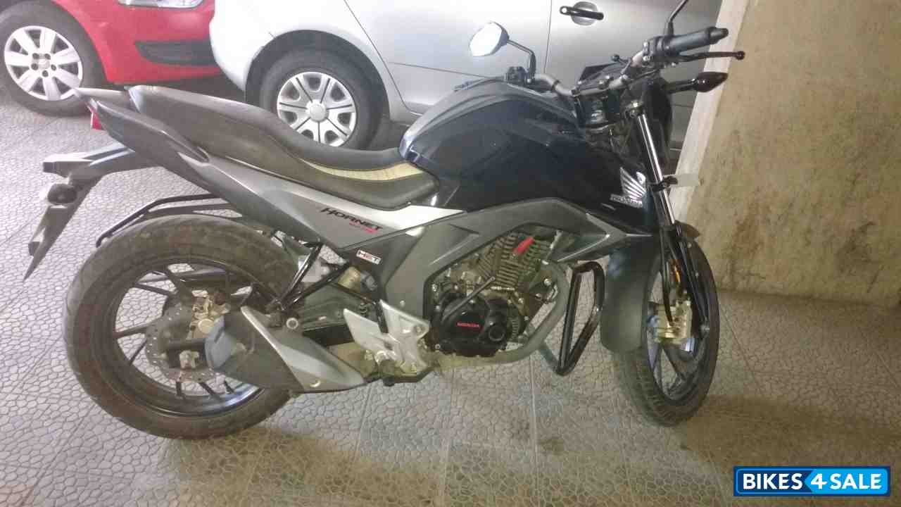 Black Honda CB Hornet 160R
