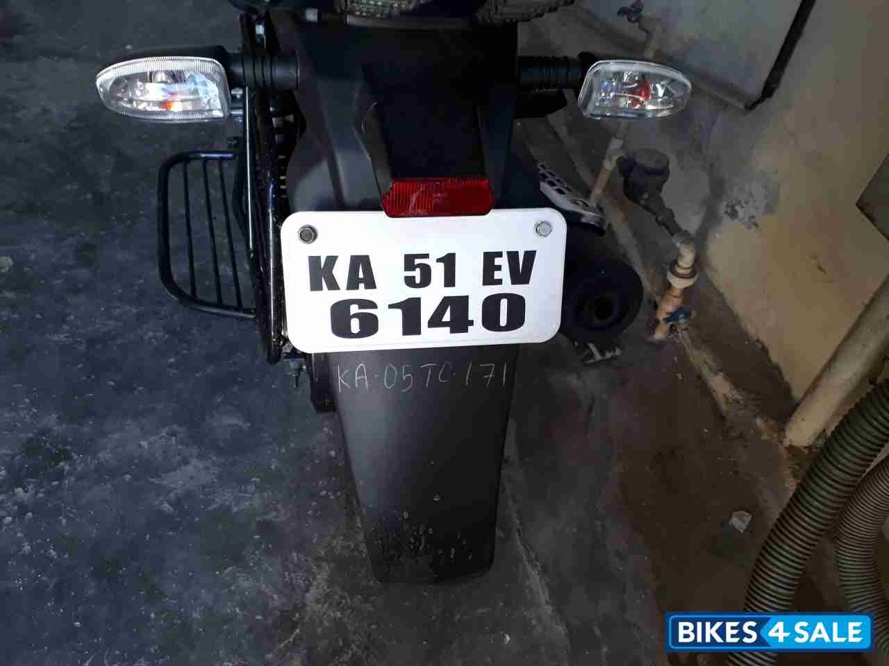 Black And Nlue Bajaj Pulsar 150 DTSi Black And Nlue Bajaj Pulsar 150 DTSi