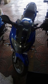 Blue Bajaj Pulsar 220 DTSFi