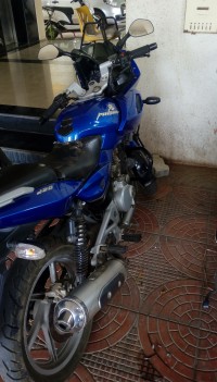 Blue Bajaj Pulsar 220 DTSFi