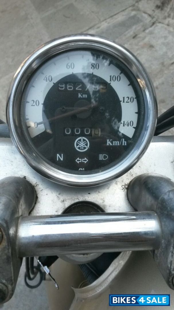 Golden Beige Yamaha Enticer Golden Beige Yamaha Enticer