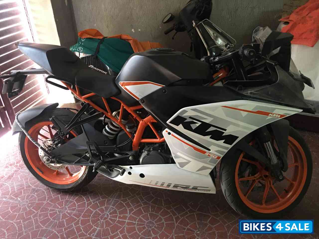 Standard KTM RC 390
