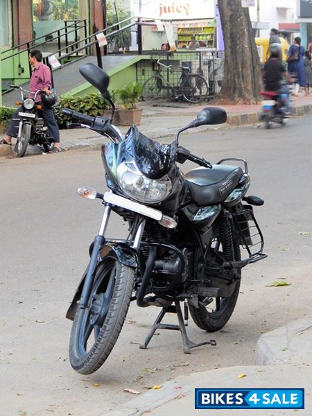Green Bajaj Discover 125