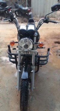 Matt Black Royal Enfield Thunderbird TwinSpark 350