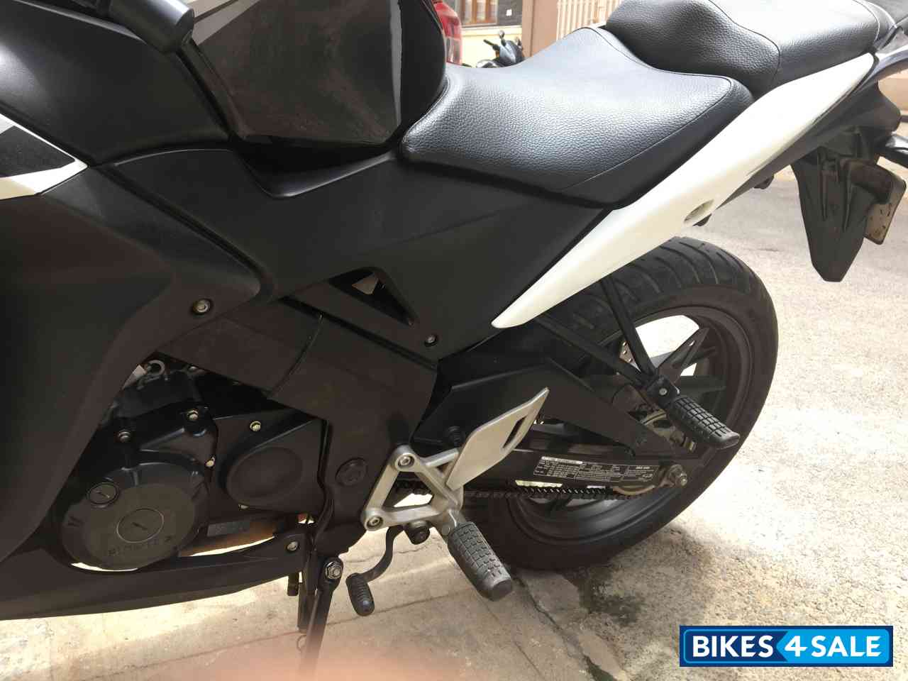 Black Honda CBR 150R