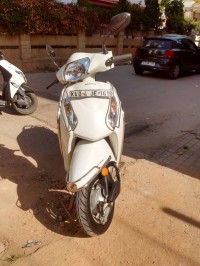 White Honda Activa i