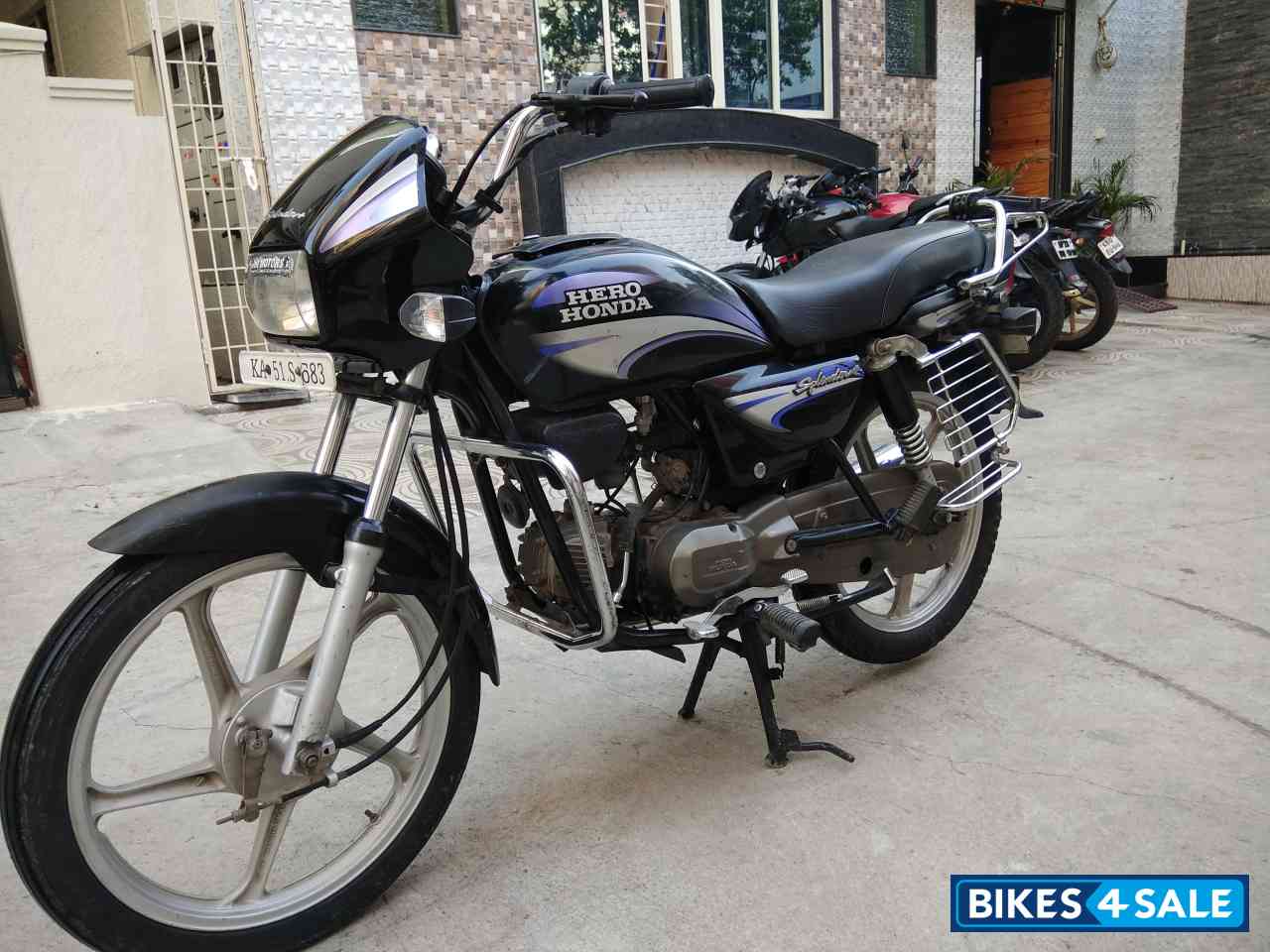 Black Hero Splendor Plus