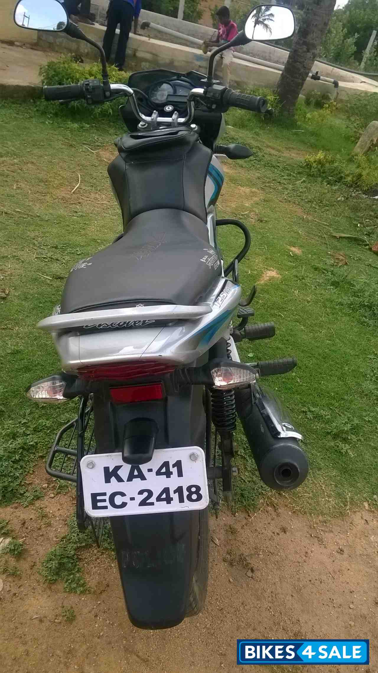 Silver Bajaj Discover 125M