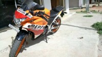 Orange Honda CBR 250R