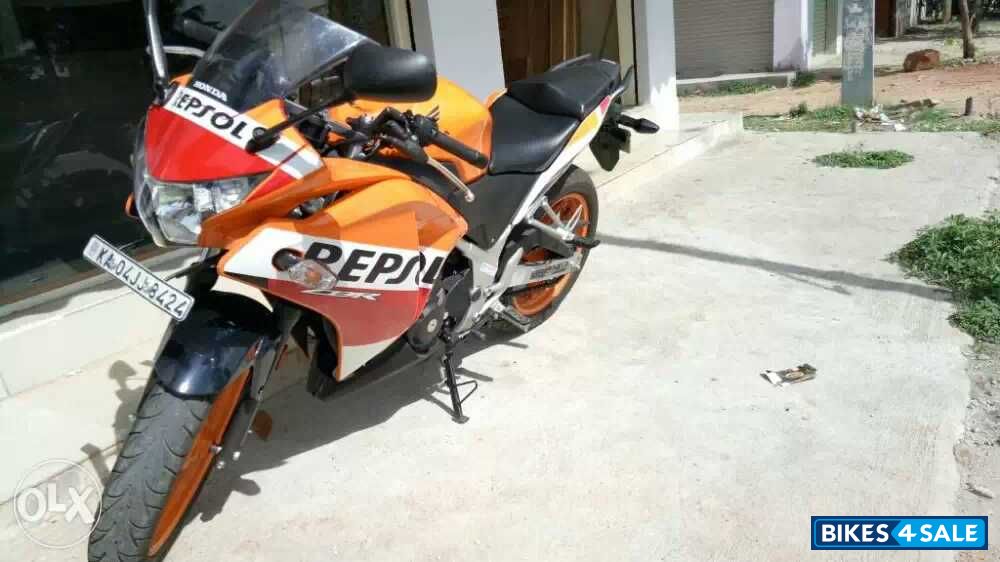 Orange Honda CBR 250R