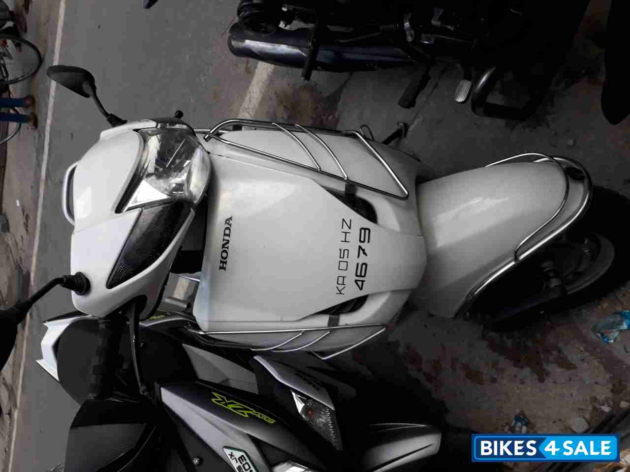 White Honda Activa White Honda Activa