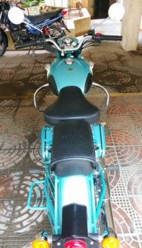 Green Royal Enfield Classic 500