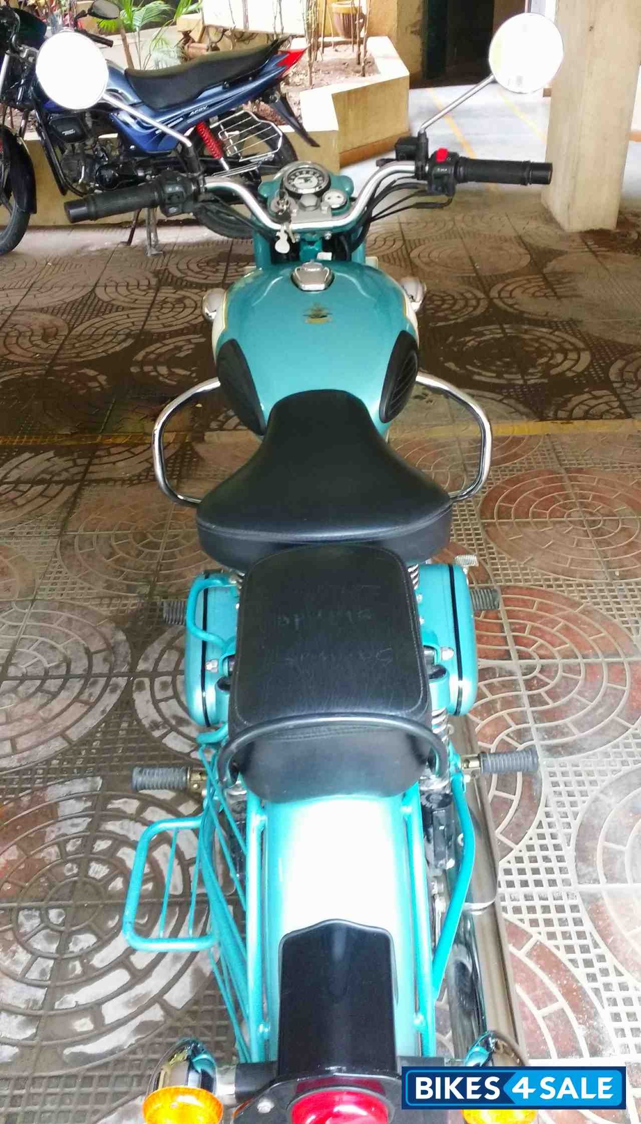 Green Royal Enfield Classic 500