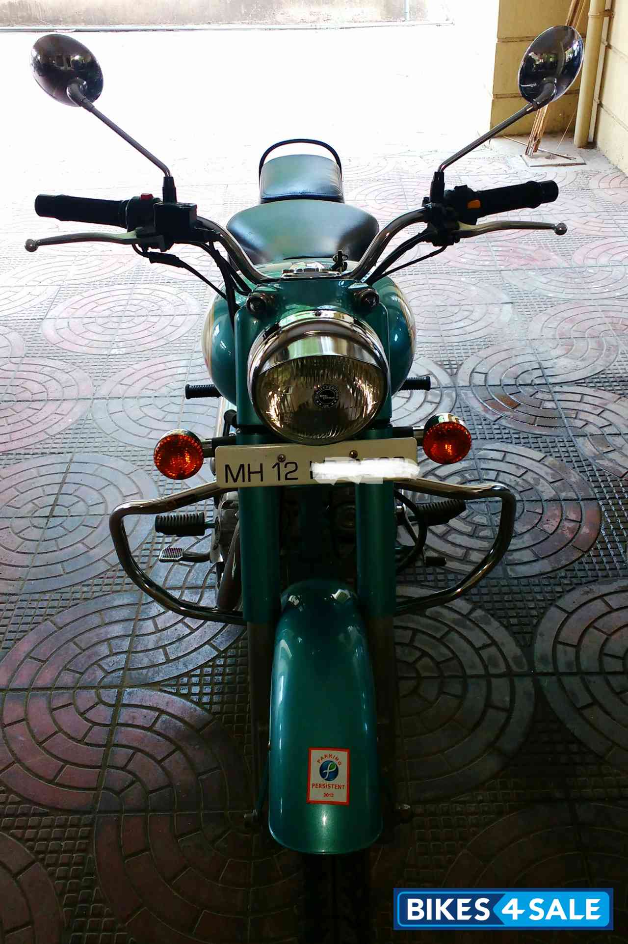 Green Royal Enfield Classic 500
