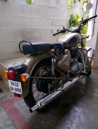 Desert Storm Royal Enfield Classic Desert Storm