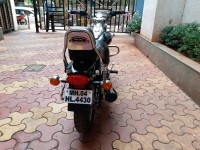 Black Bajaj Avenger 220 DTS-i