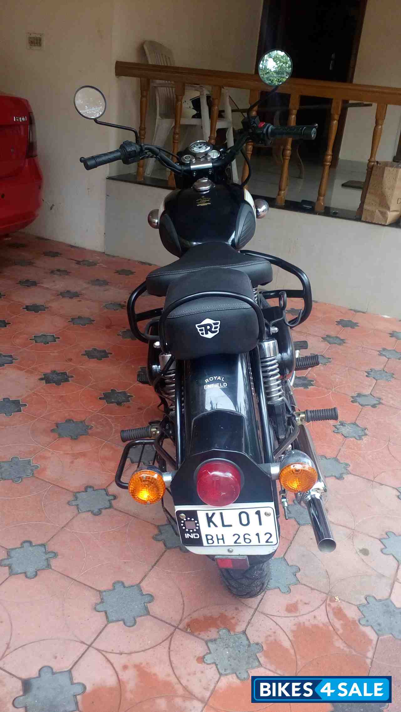 Black Royal Enfield Classic 350