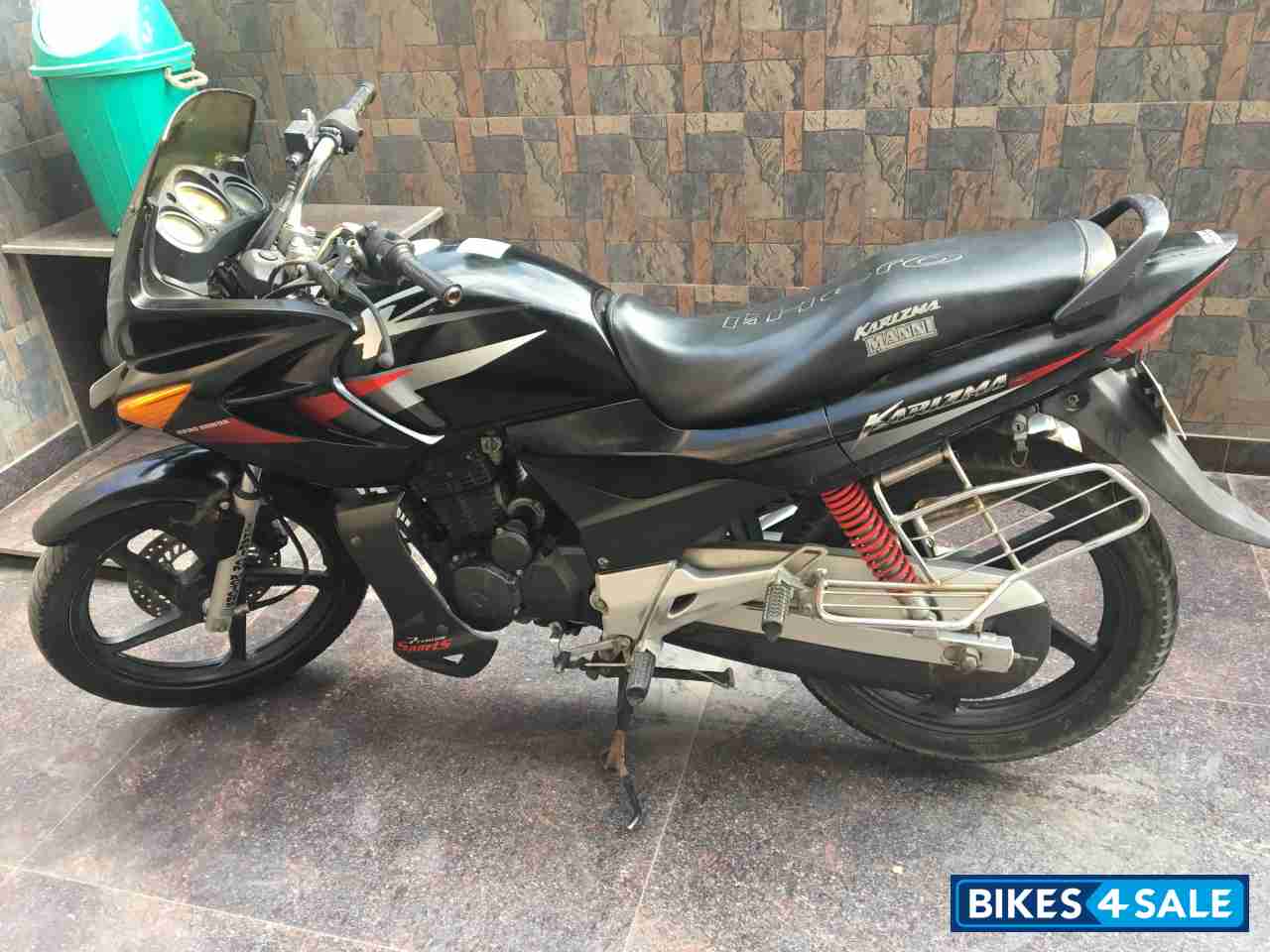 Black Hero Karizma R