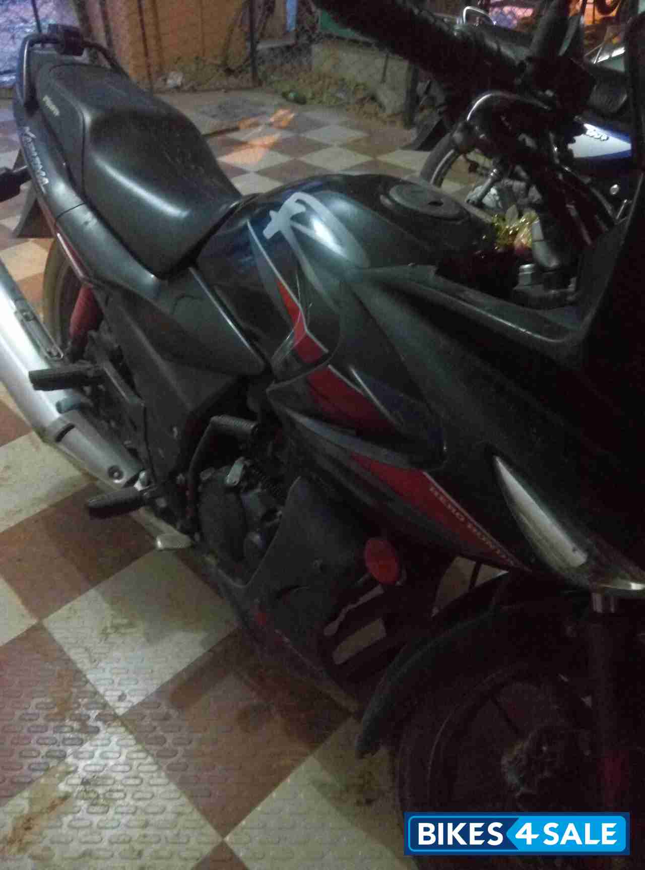 Black Hero Karizma R