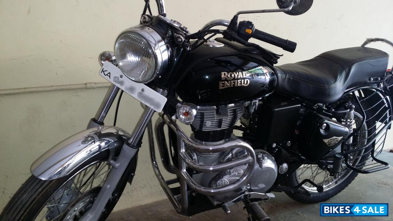 Black Royal Enfield Bullet Electra Twinspark