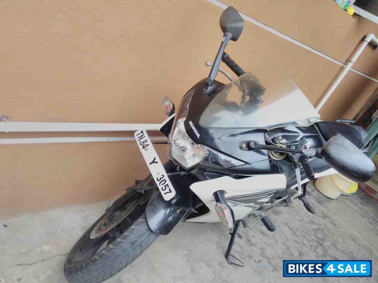 Black And White Honda CBR 150R