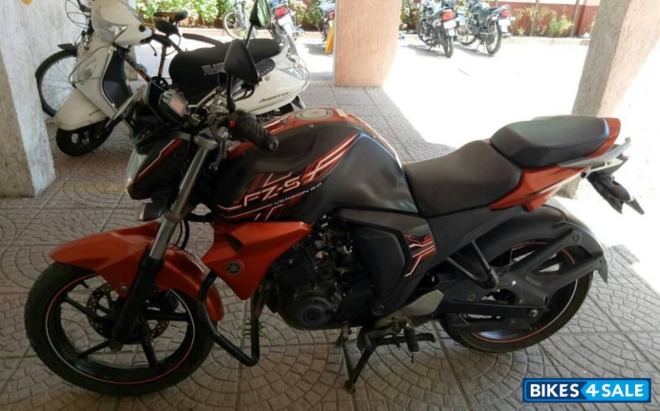 Orange Black Yamaha FZ FI V2