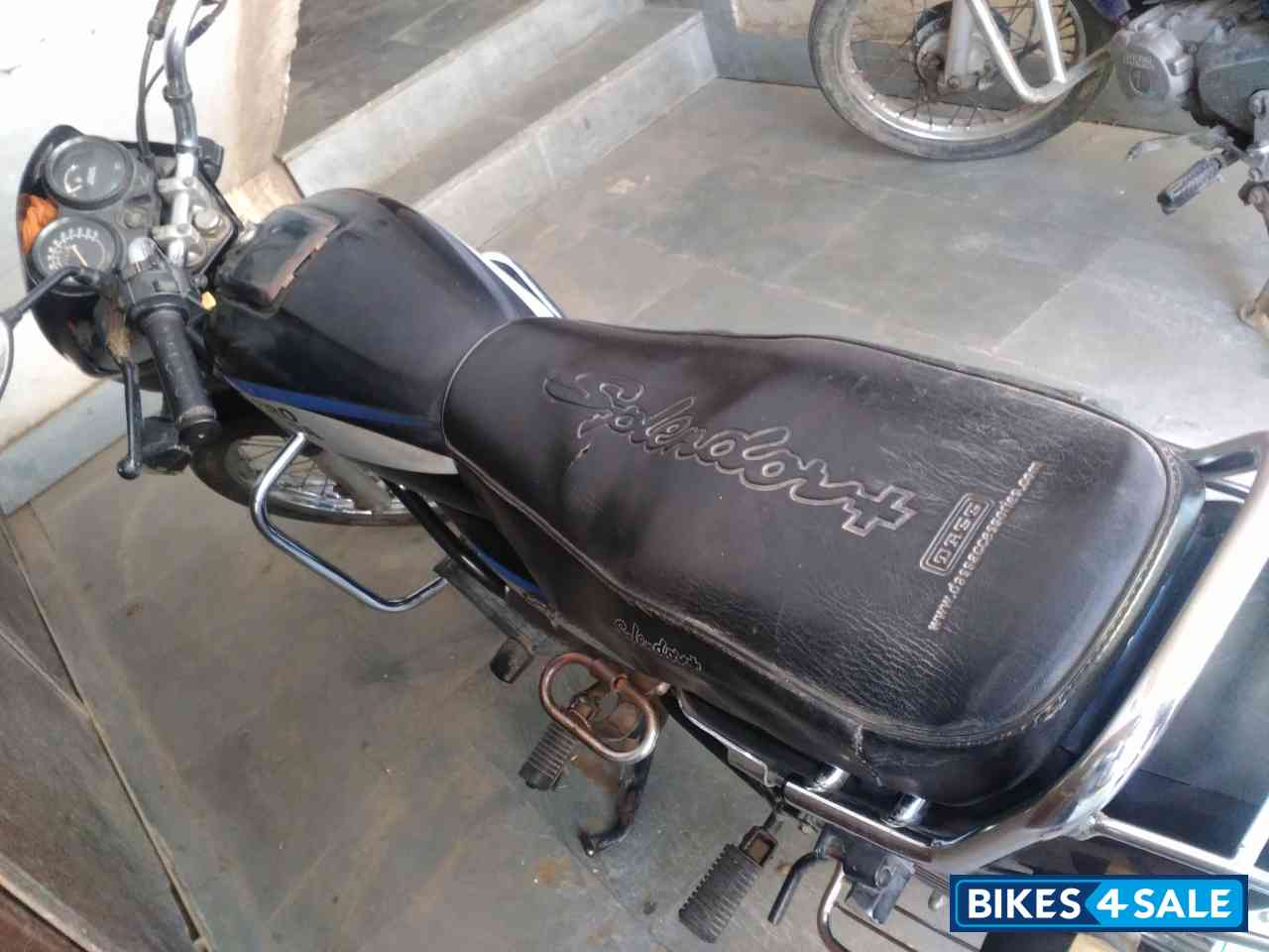 Black & Blue Hero Splendor Plus