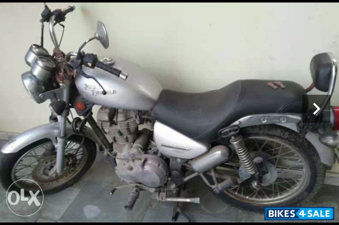 Metallic Silver Royal Enfield Thunderbird TwinSpark 350