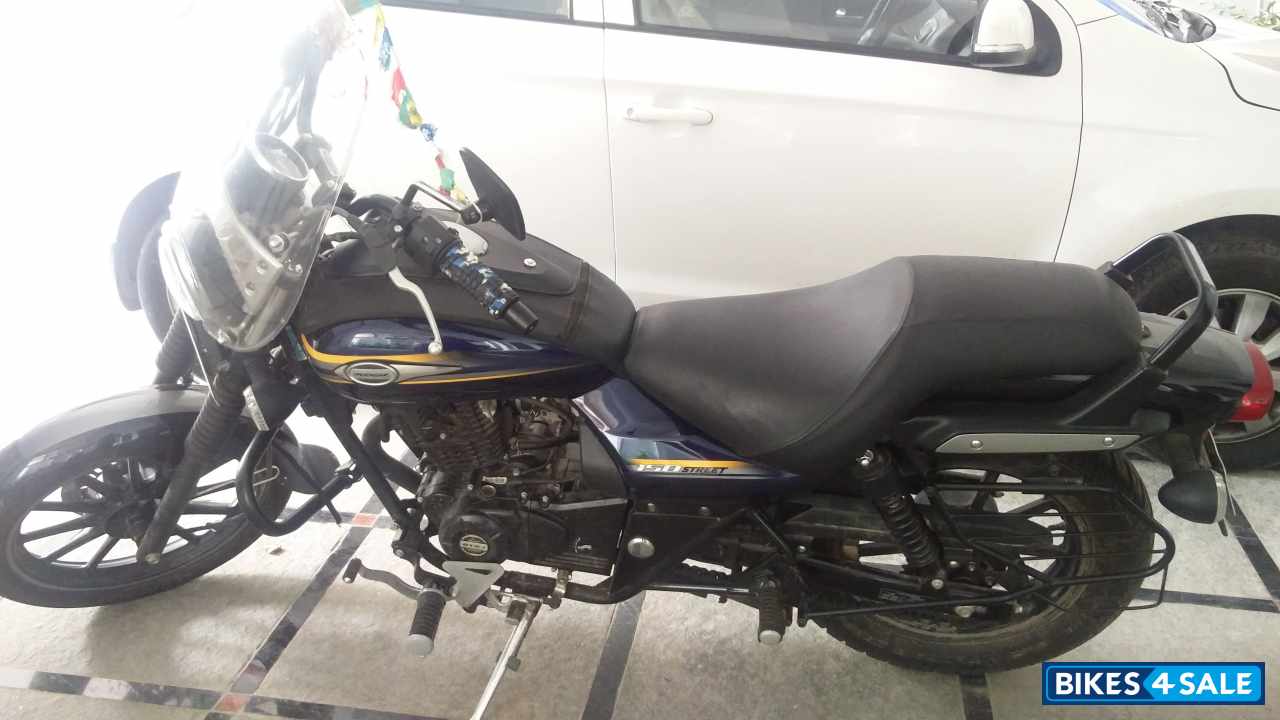 Midnight Blue Bajaj Avenger Street 150